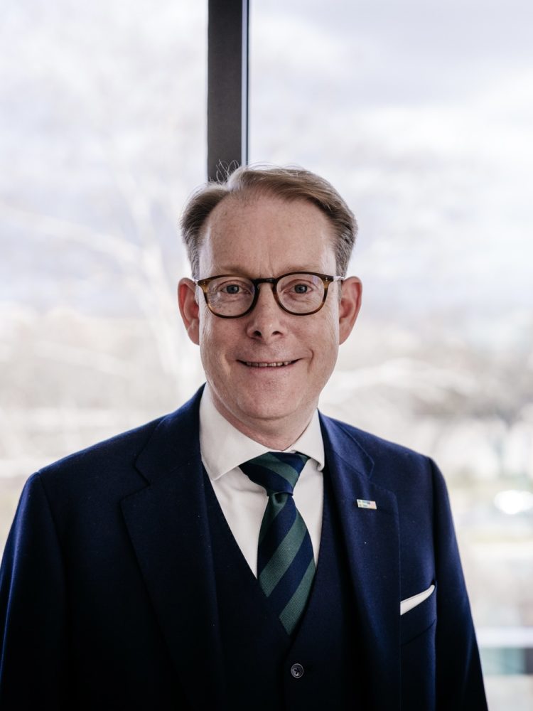 Tobias Billström